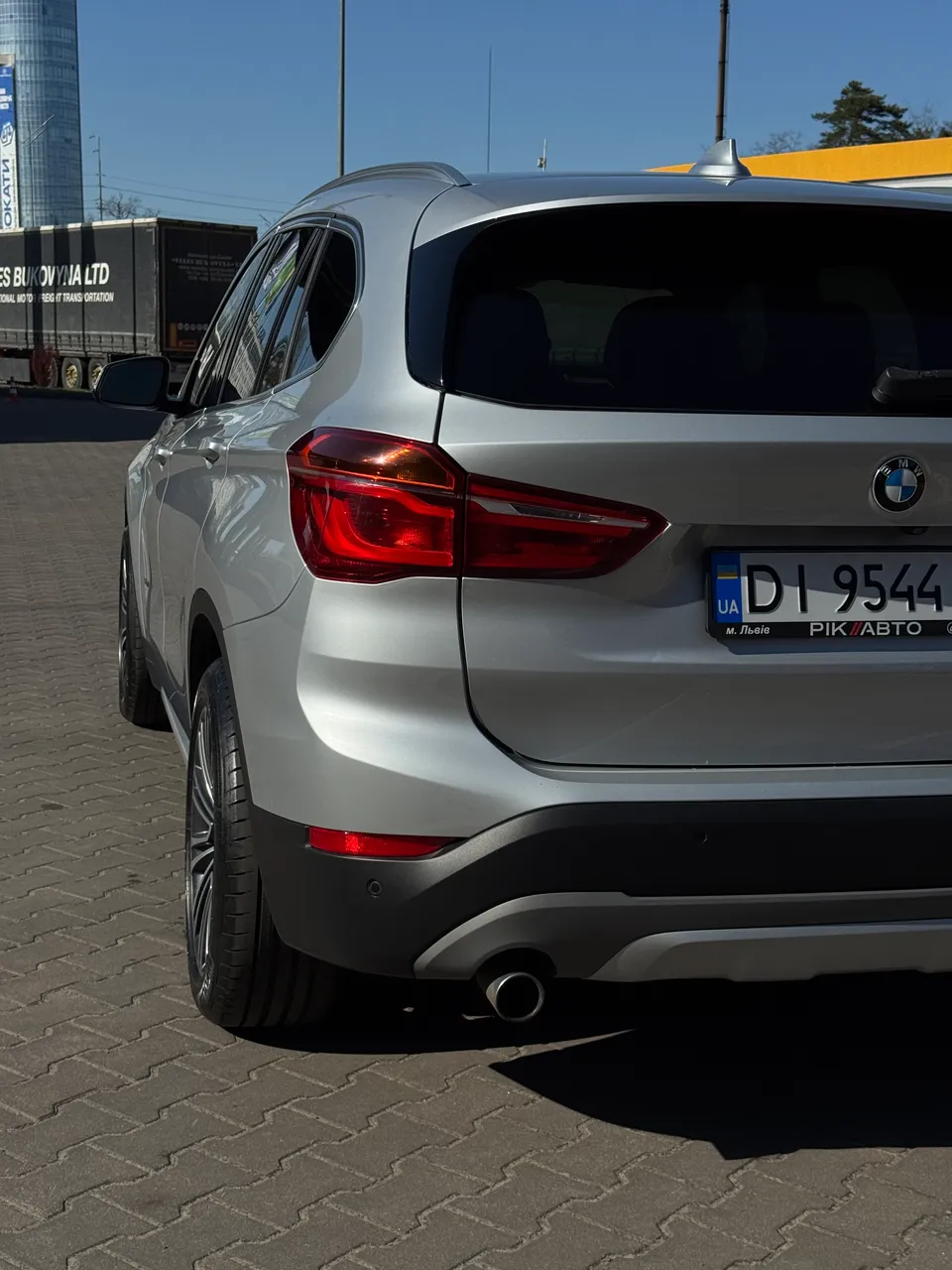 BMW X1 - фото 5