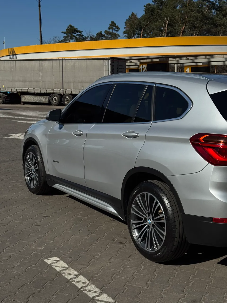 BMW X1 - фото 4