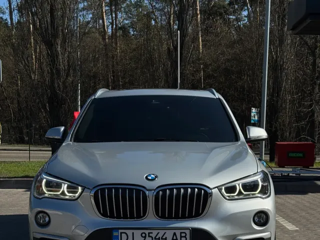 BMW X1 - фото 2