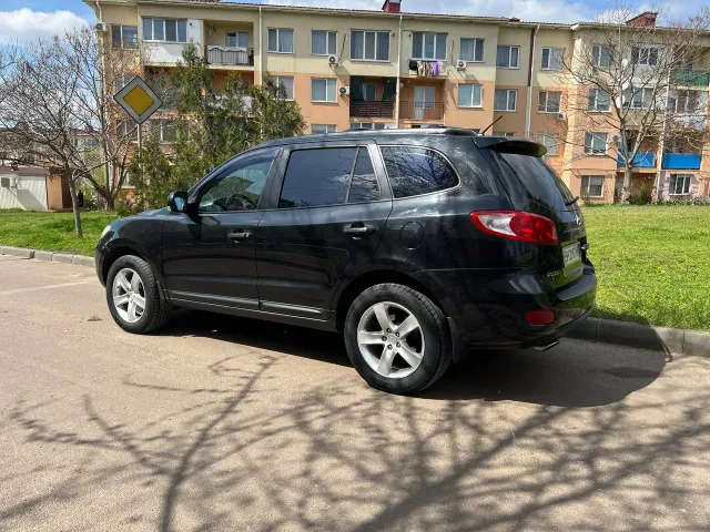 Hyundai Santa Fe - фото 3