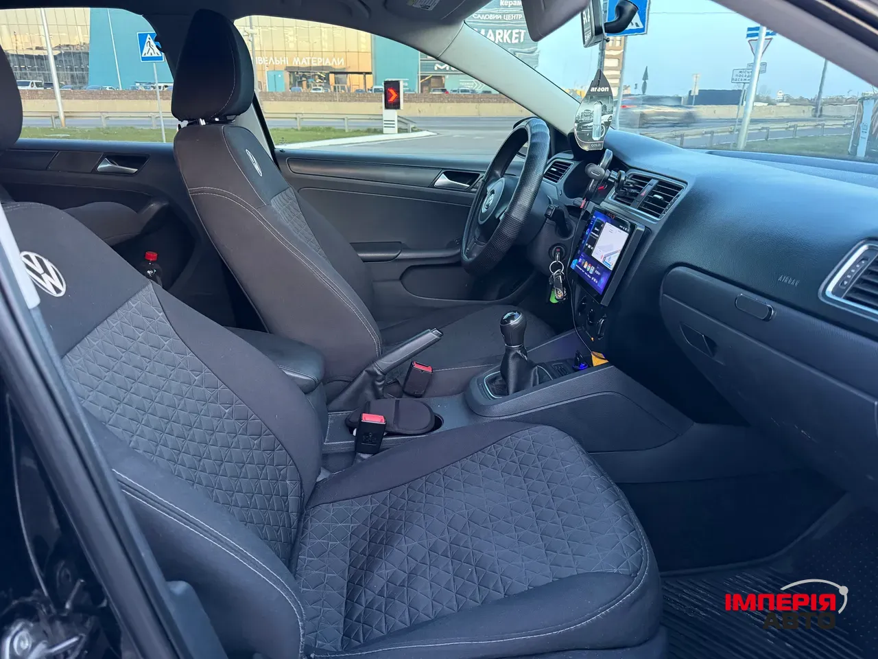 Volkswagen Jetta - фото 9