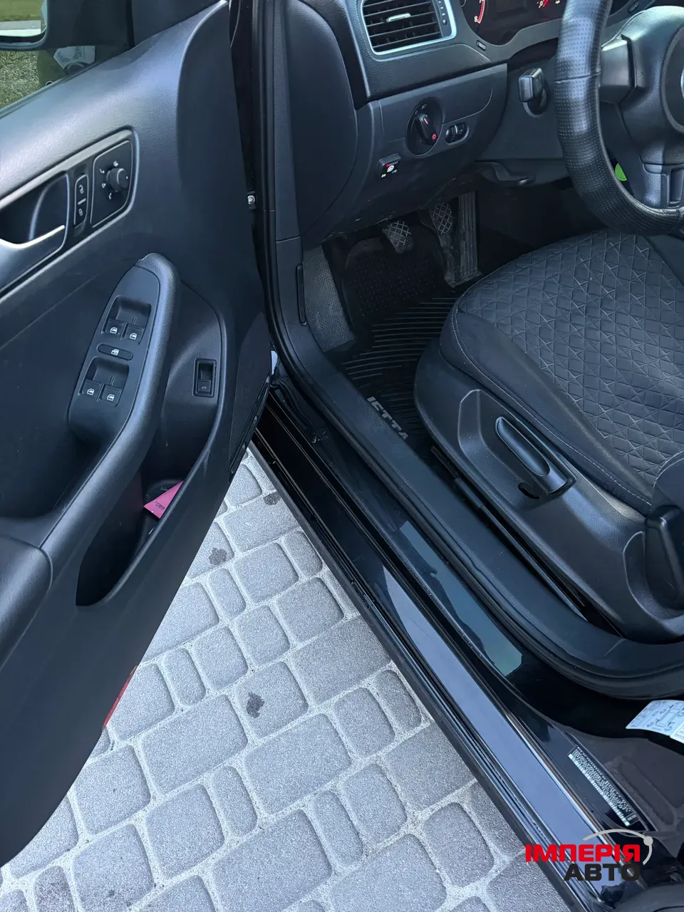 Volkswagen Jetta - фото 5