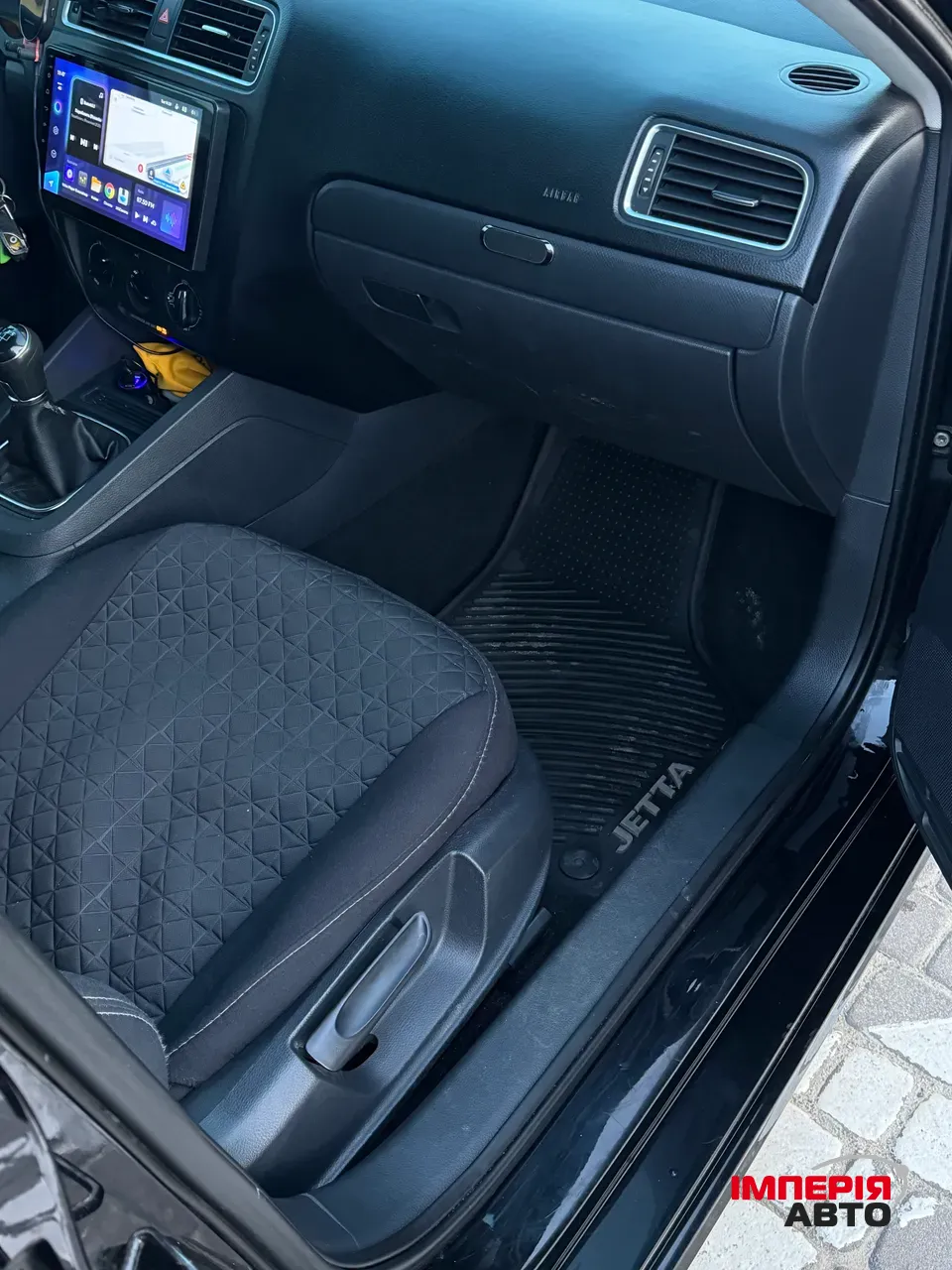 Volkswagen Jetta - фото 8