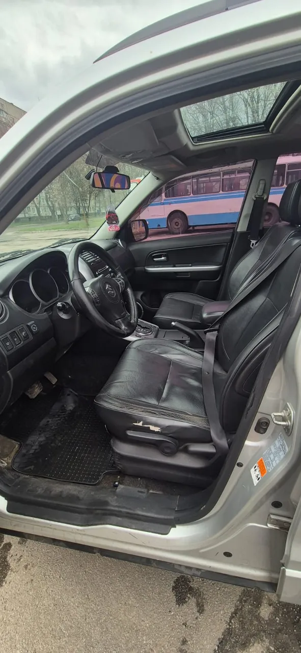 Suzuki Grand Vitara - фото 8