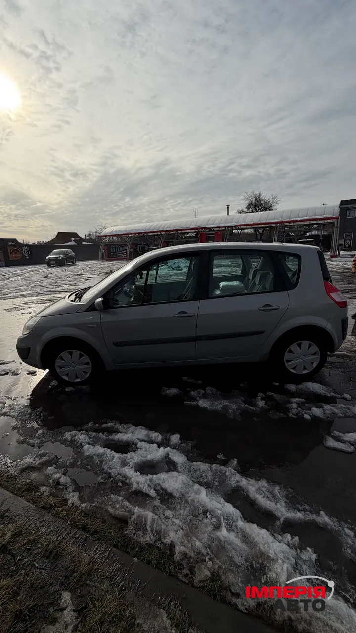 Renault Megane - фото 14