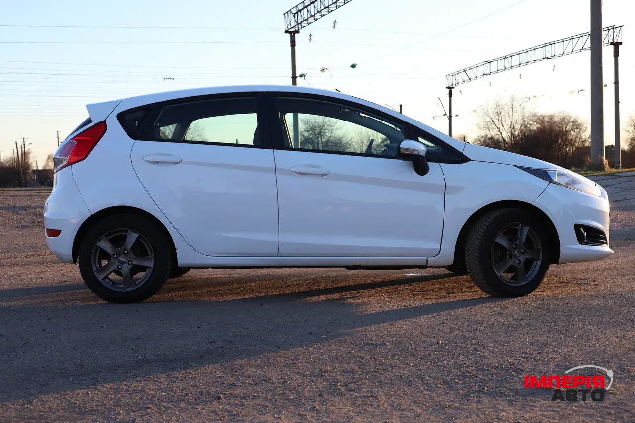 Ford Fiesta - фото 7