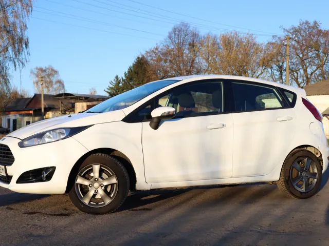Ford Fiesta - фото 2