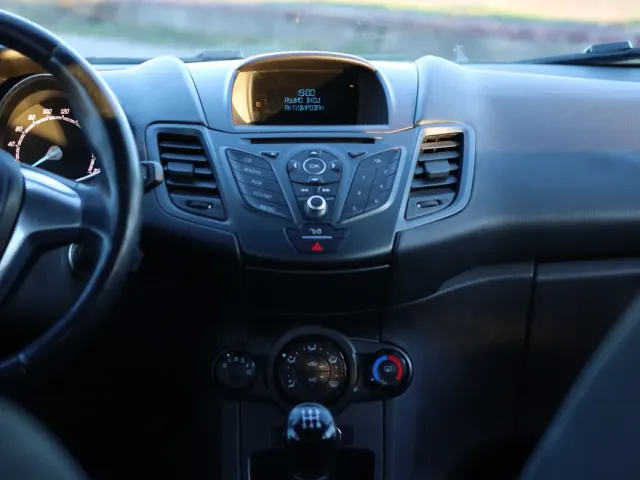 Ford Fiesta - фото 4