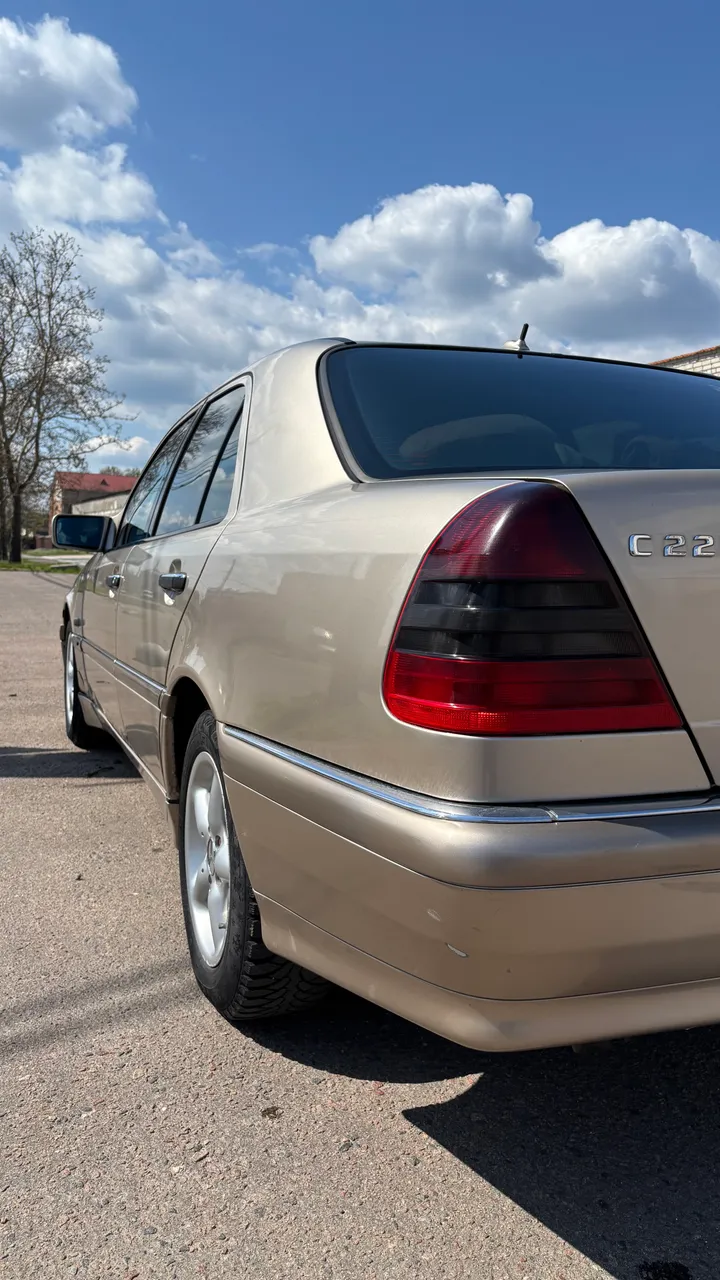Mercedes-Benz C-Класс - фото 6