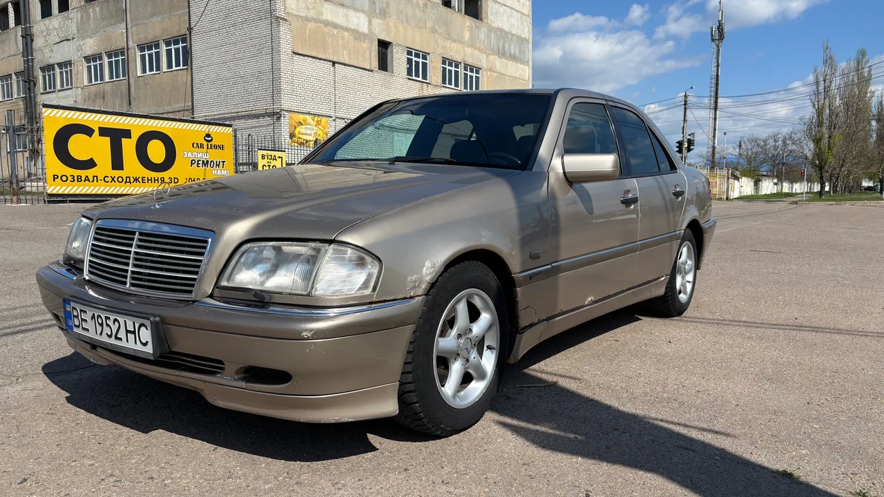 Mercedes-Benz C-Класс - фото 7