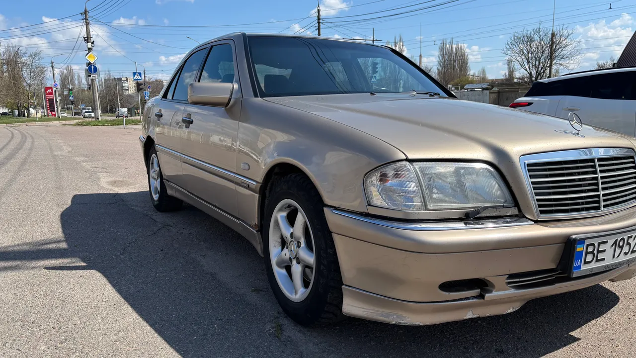 Mercedes-Benz C-Класс - фото 8
