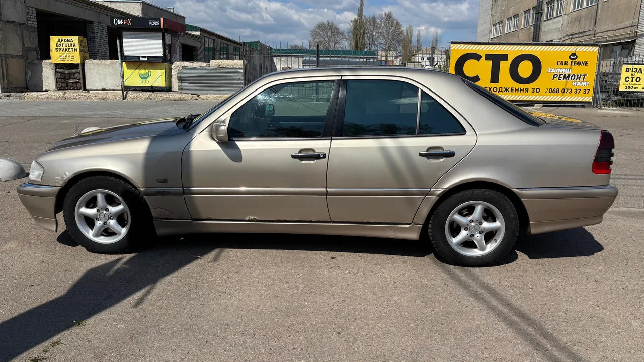 Mercedes-Benz C-Класс - фото 3