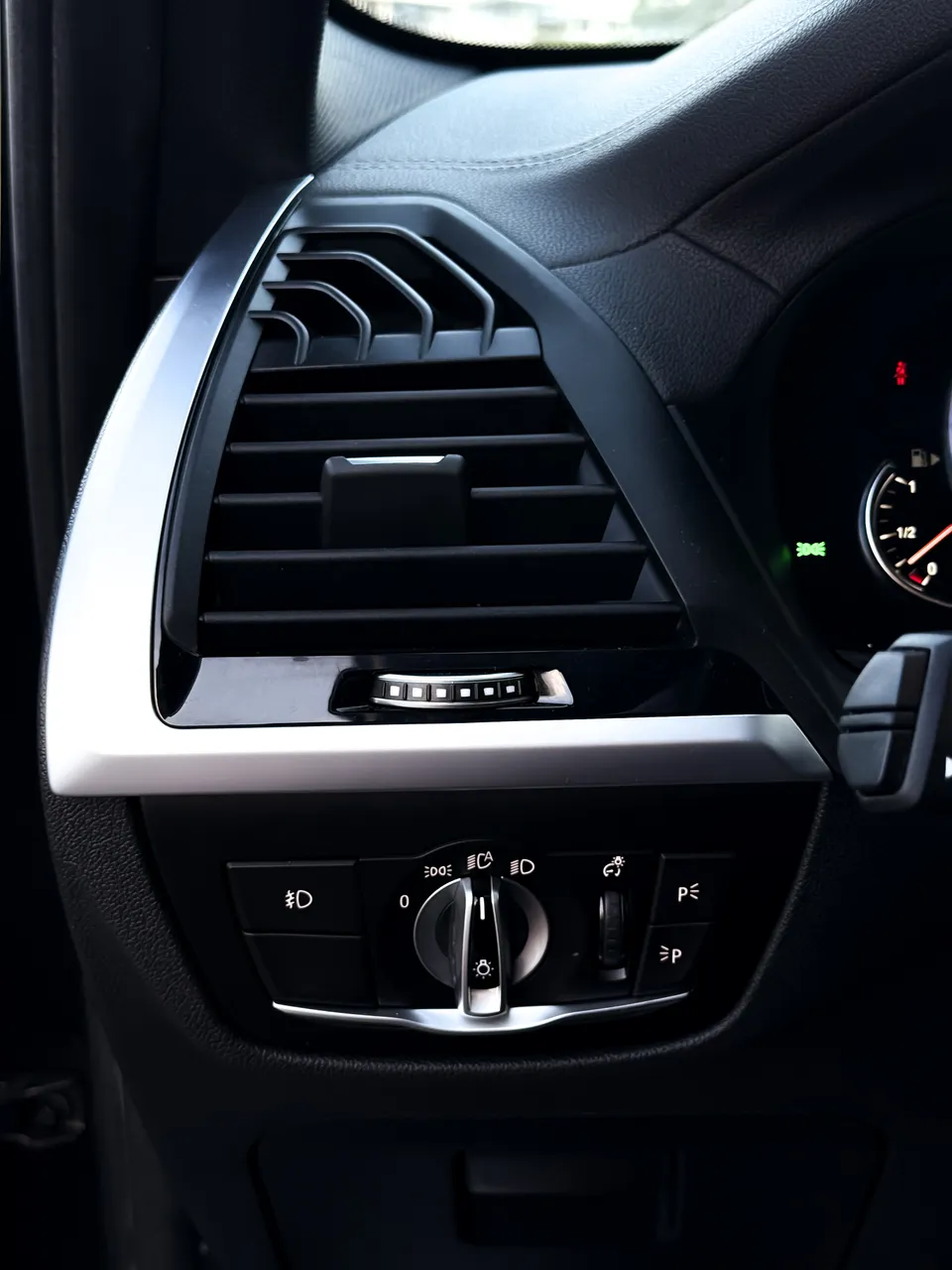 BMW X3 - фото 28