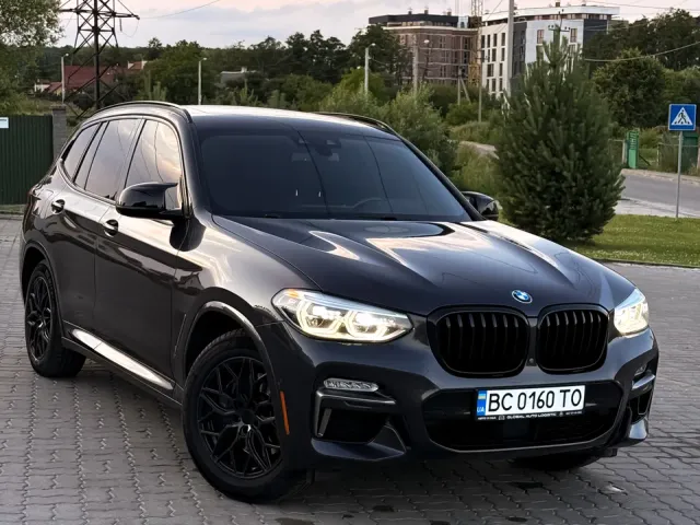 BMW X3 - фото 1
