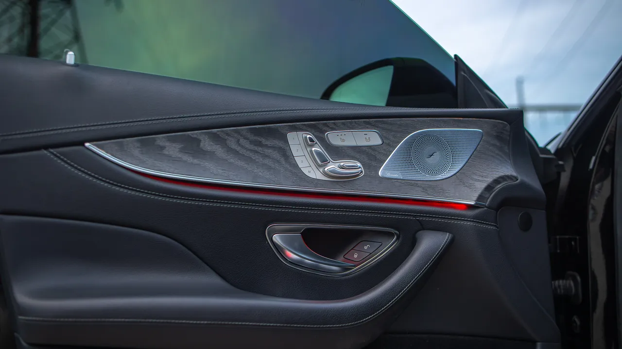 Mercedes-Benz AMG GT - фото 17