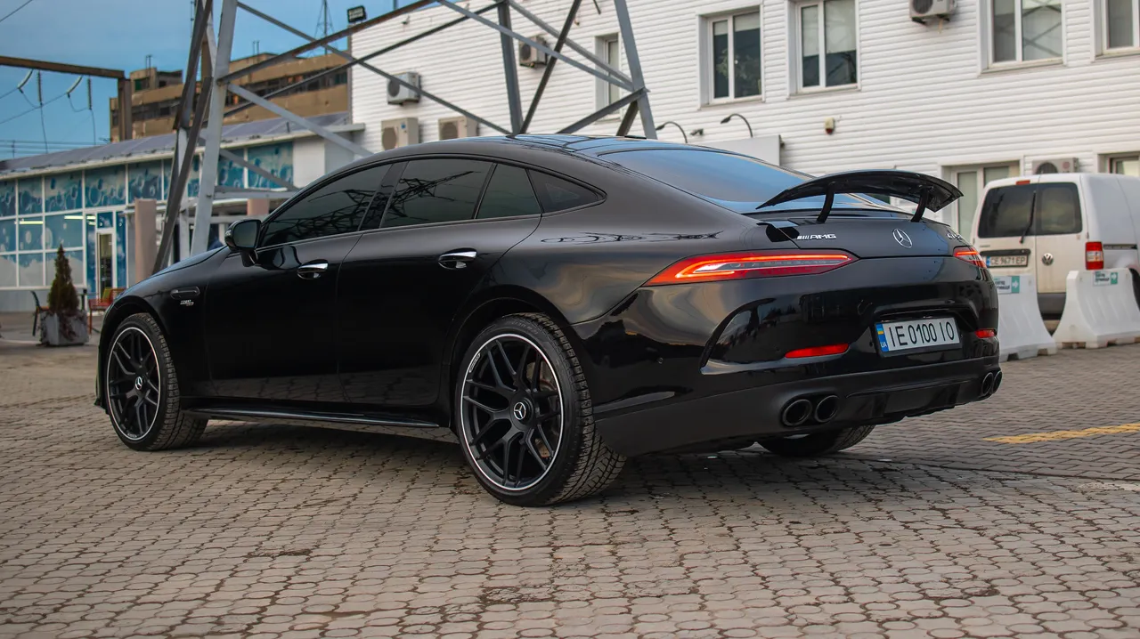 Mercedes-Benz AMG GT - фото 7