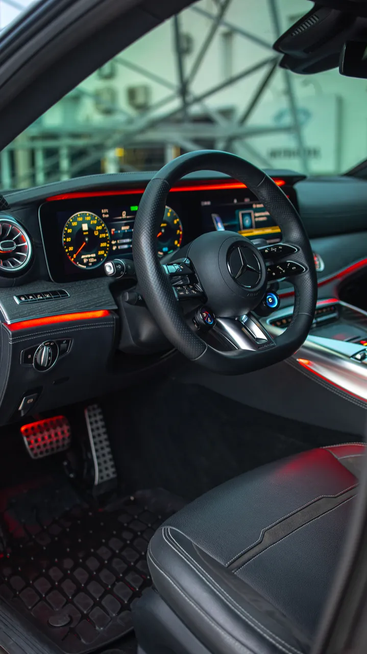 Mercedes-Benz AMG GT - фото 12