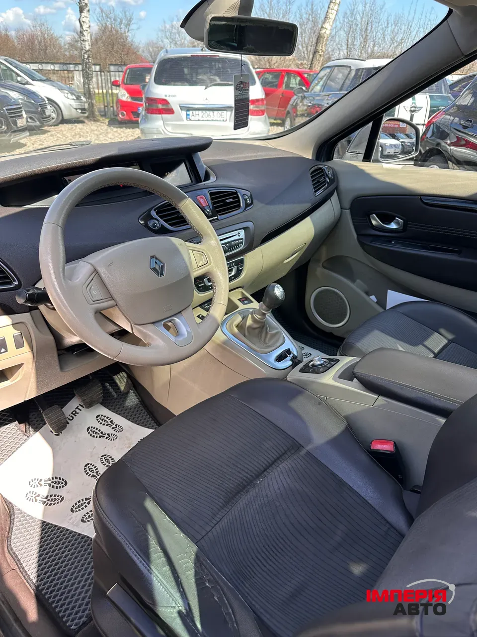 Renault Megane - фото 8