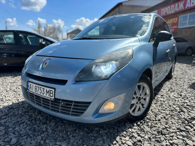 Renault Megane - фото 2