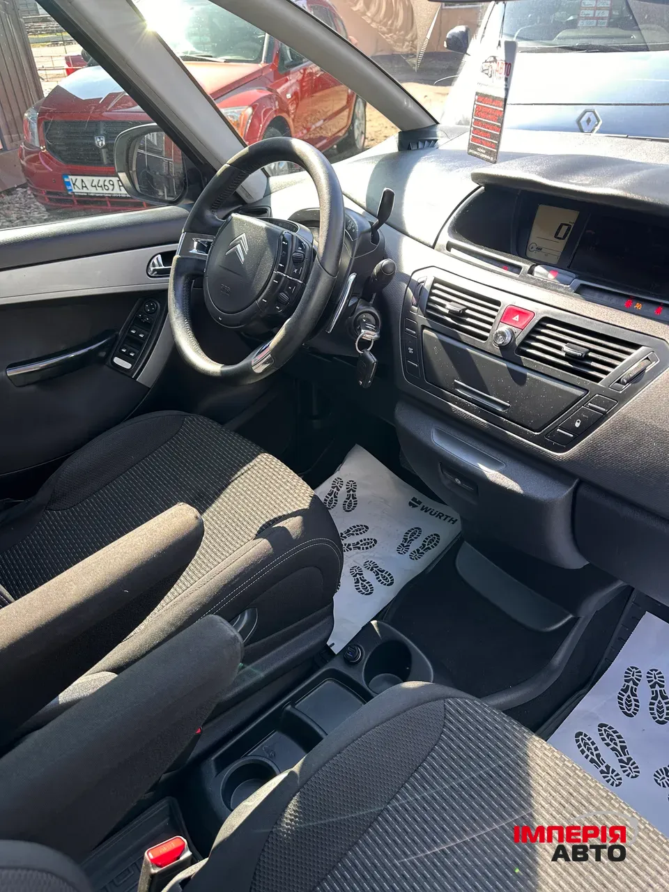 Citroen C4 Picasso - фото 10