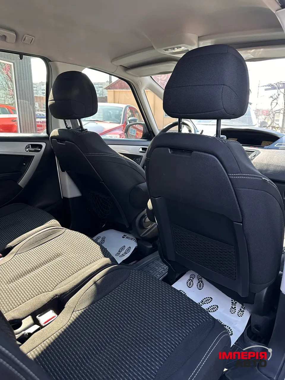 Citroen C4 Picasso - фото 12