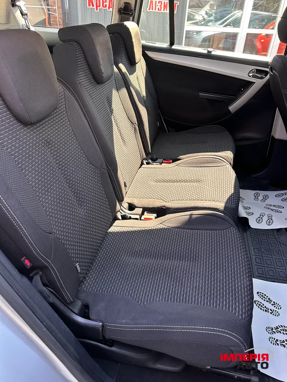 Citroen C4 Picasso - фото 9