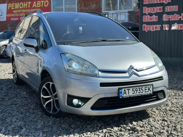 Citroen C4 Picasso - фото 1