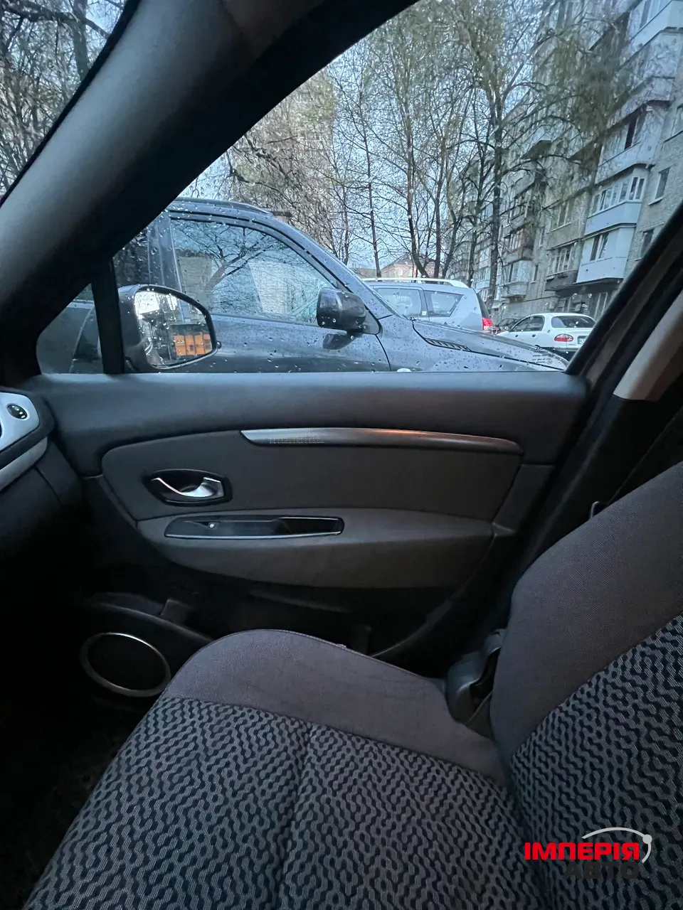 Renault Scenic - фото 10