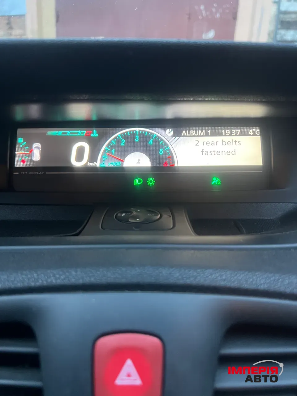 Renault Scenic - фото 14