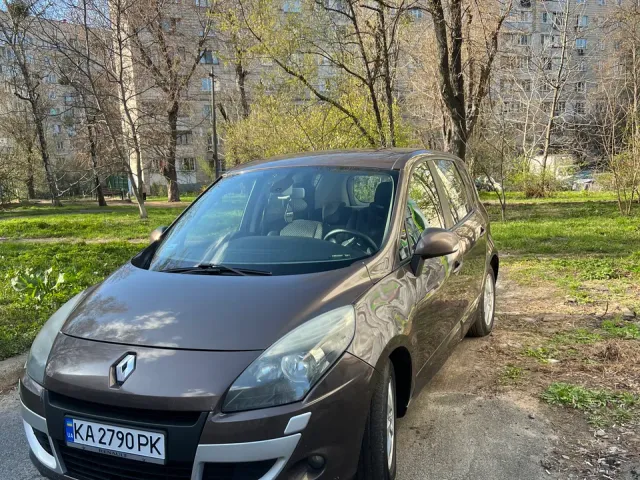 Renault Scenic - фото 1