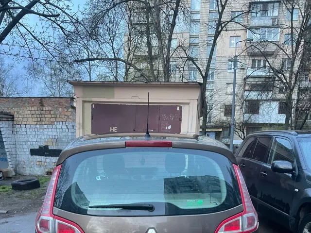 Renault Scenic - фото 3