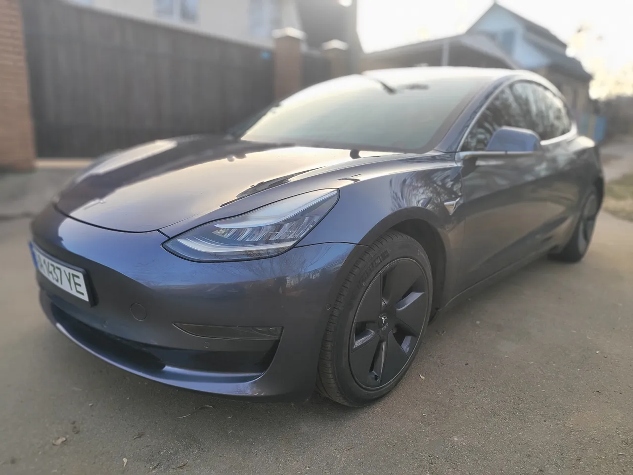 Tesla Model 3 - фото 5