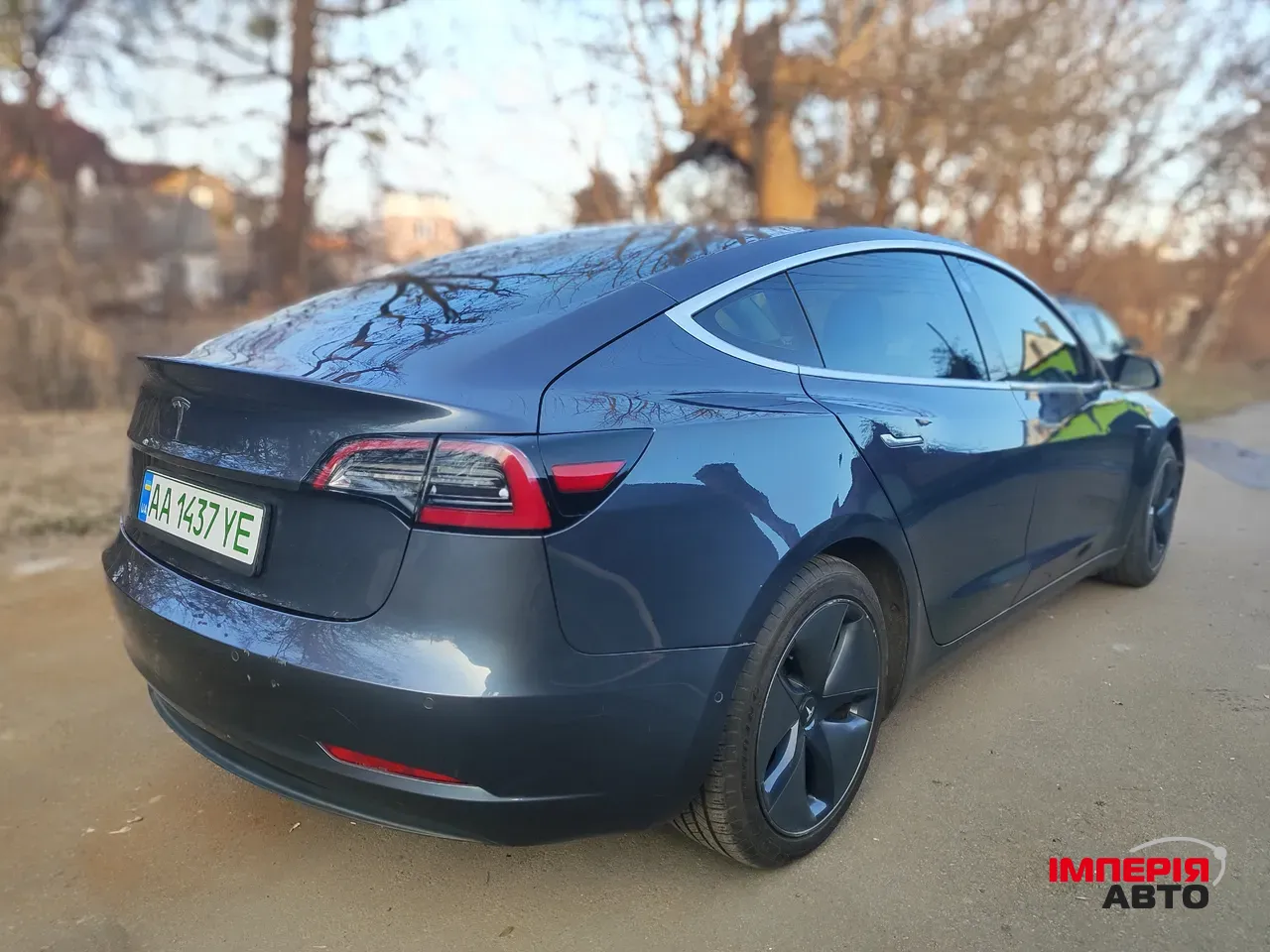 Tesla Model 3 - фото 10
