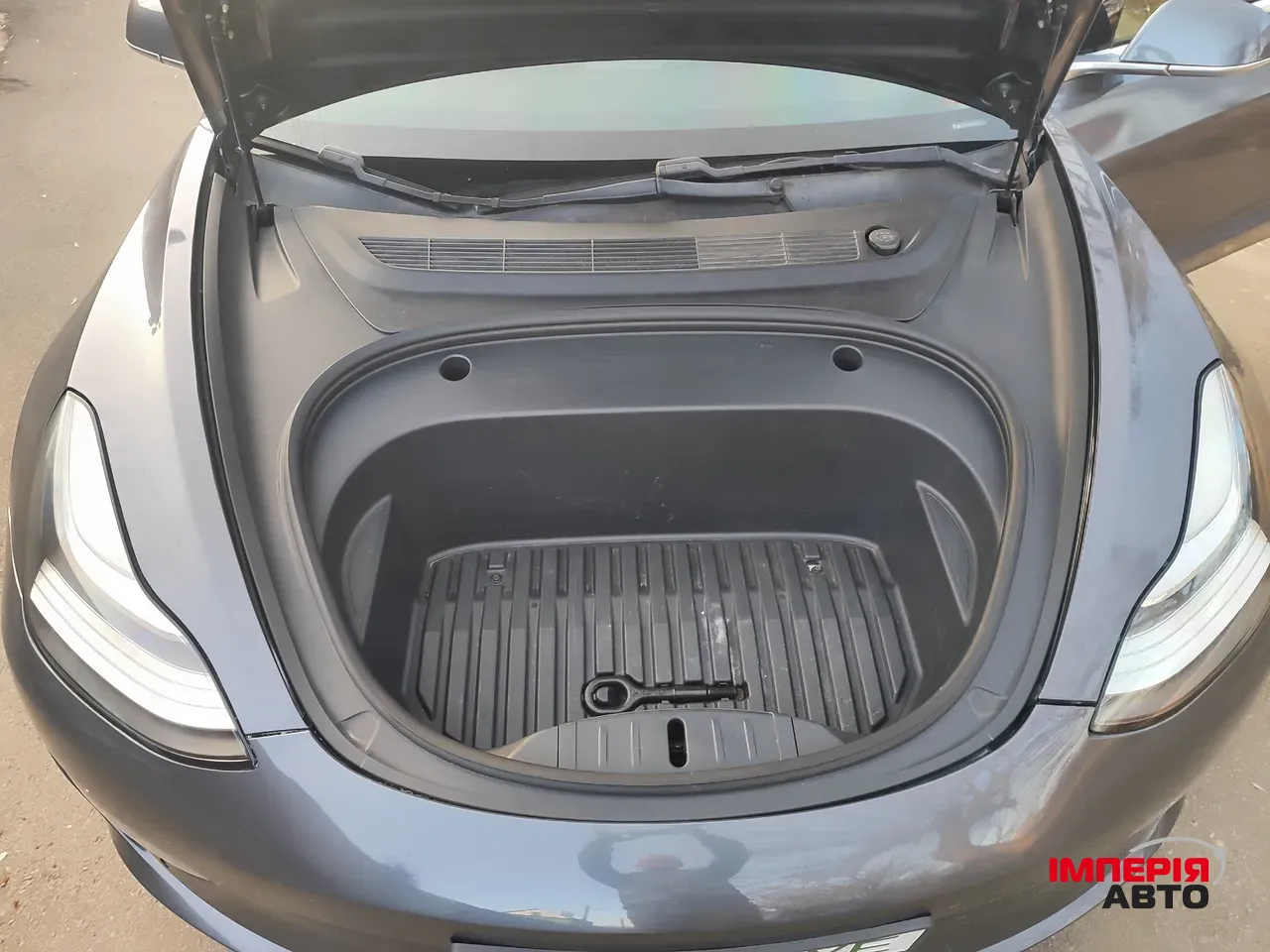 Tesla Model 3 - фото 12