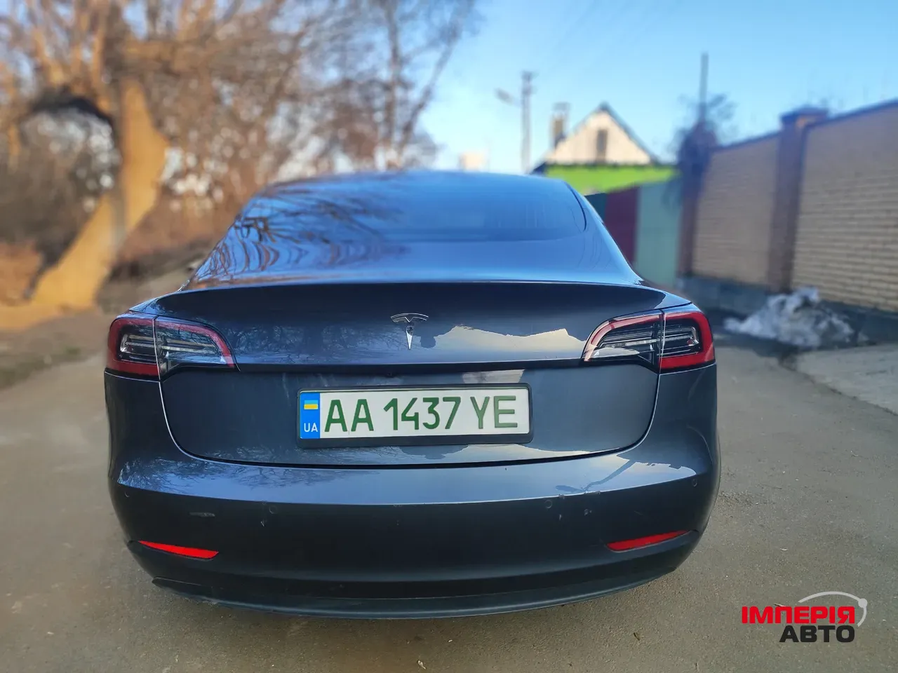 Tesla Model 3 - фото 9