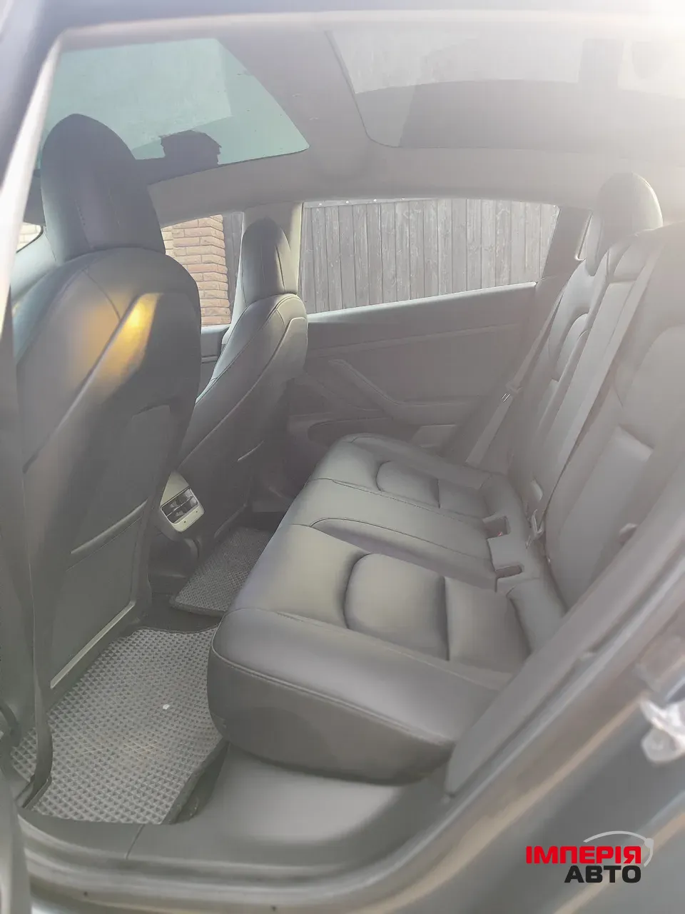 Tesla Model 3 - фото 20