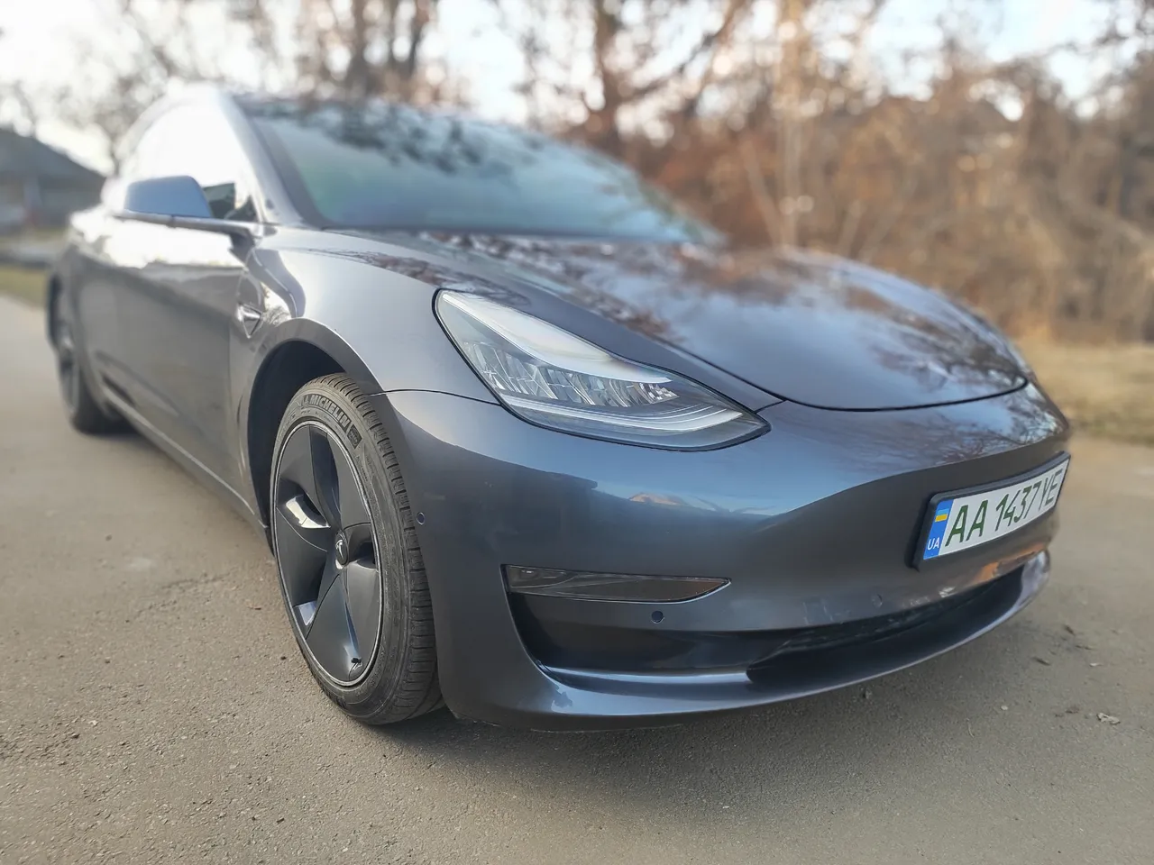 Tesla Model 3 - фото 3