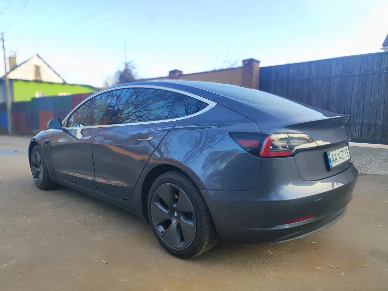 Tesla Model 3 - фото 8