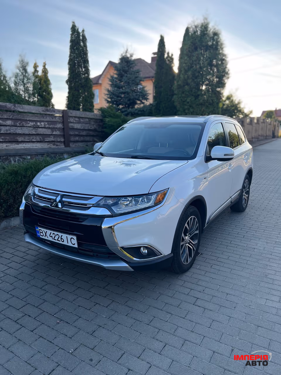 Mitsubishi Outlander - фото 7