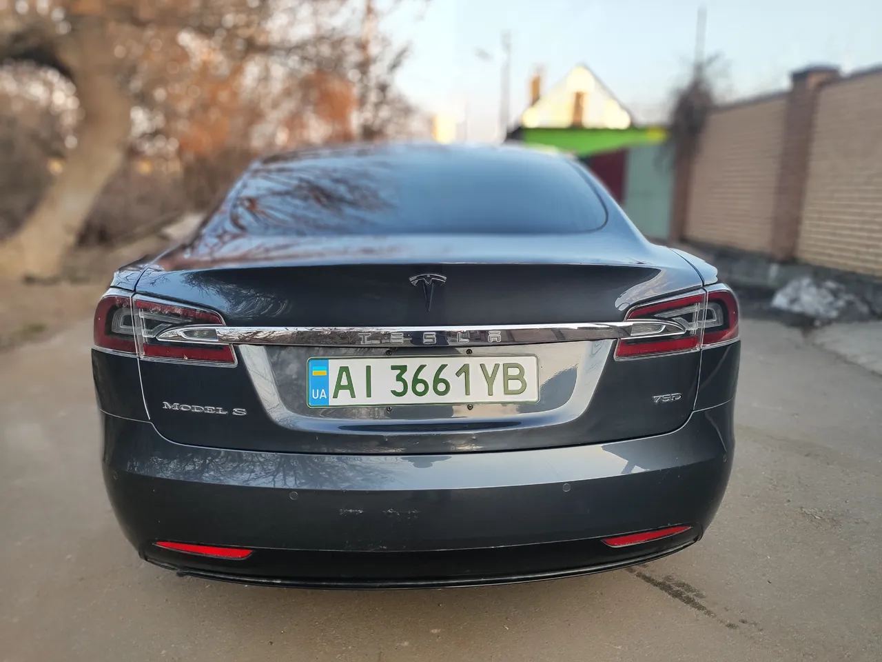 Tesla Model S - фото 10