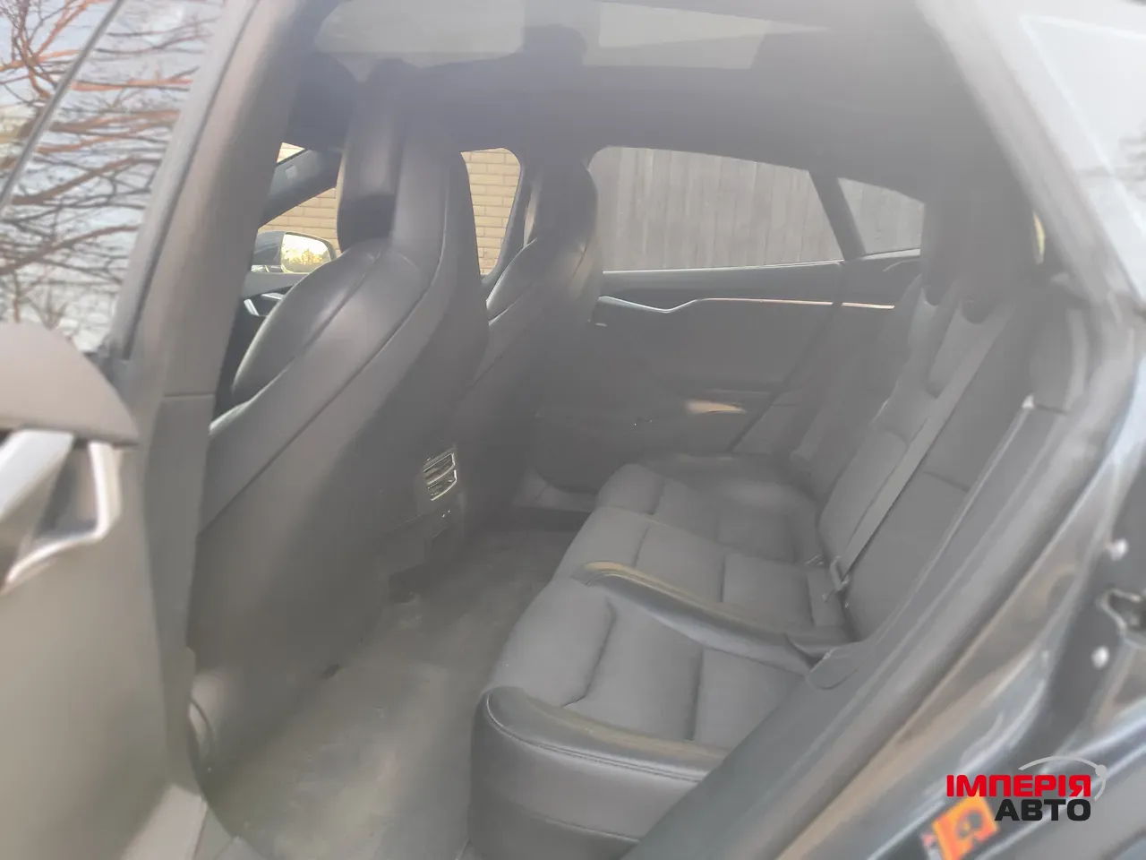 Tesla Model S - фото 13