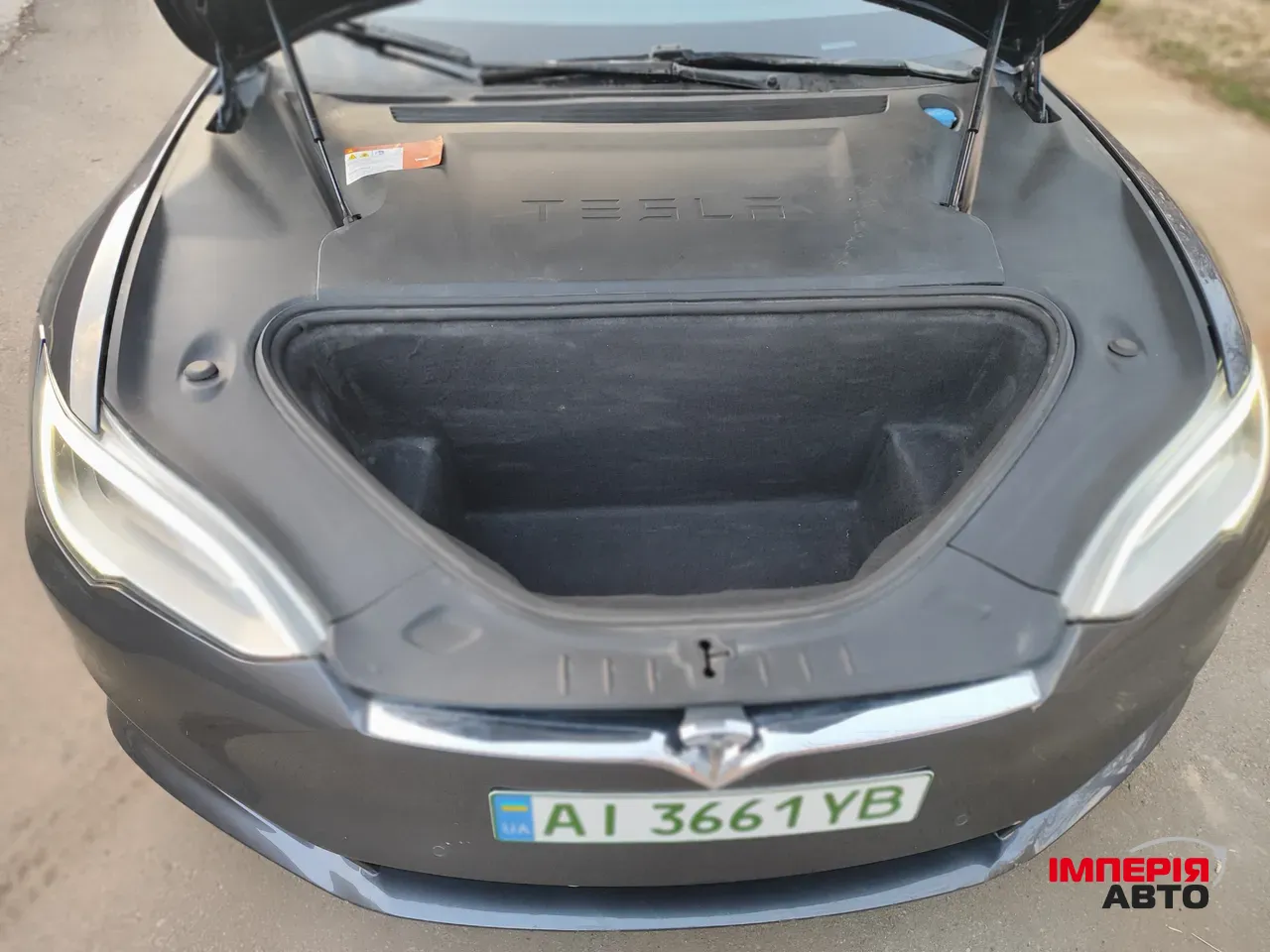 Tesla Model S - фото 12