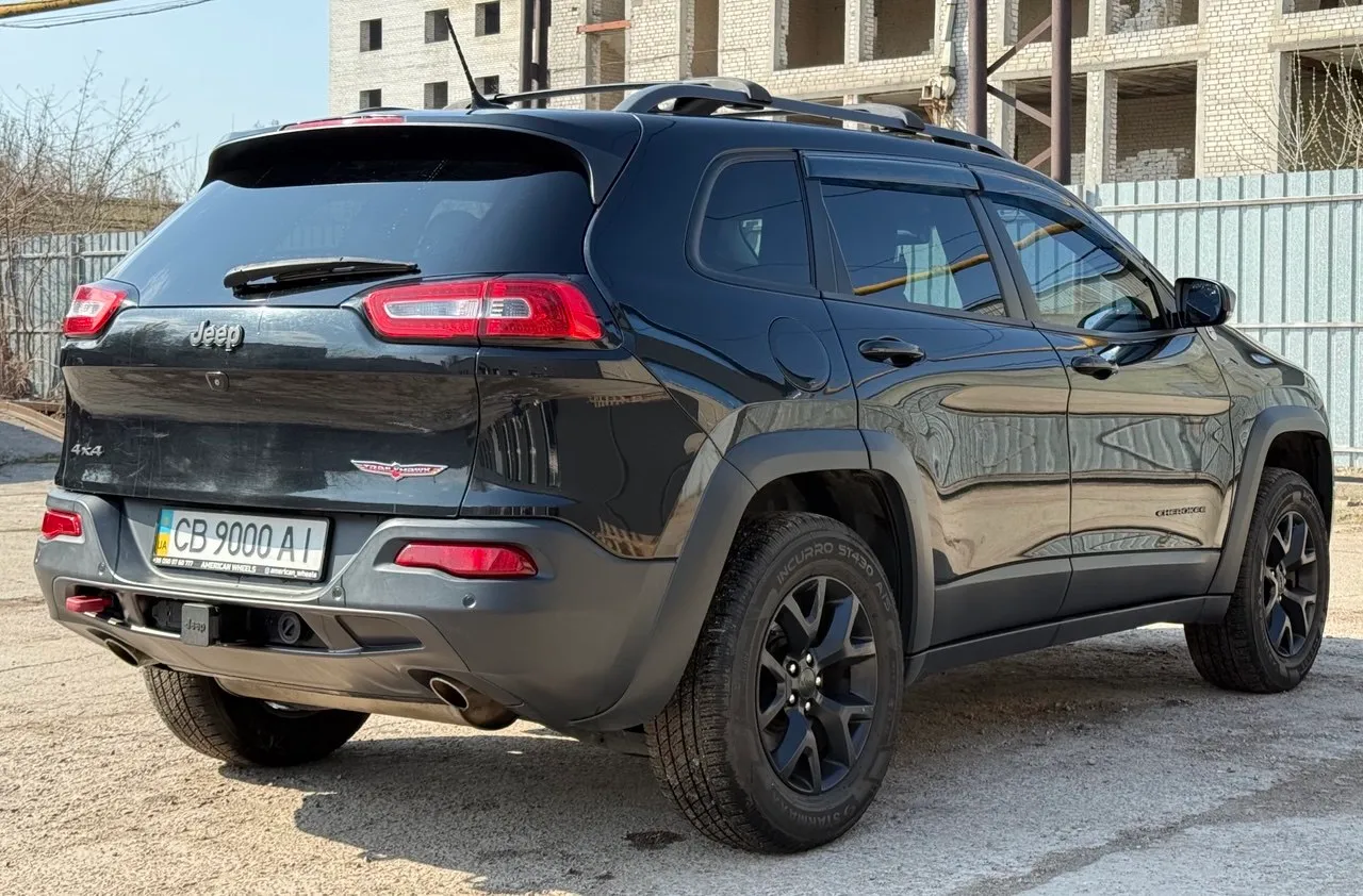 Jeep Cherokee - фото 6