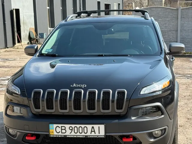 Jeep Cherokee - фото 3