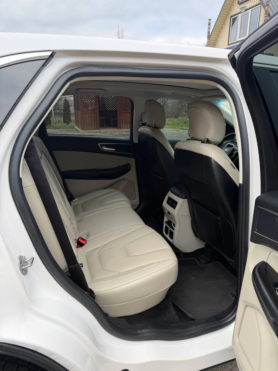 Ford Edge - фото 19