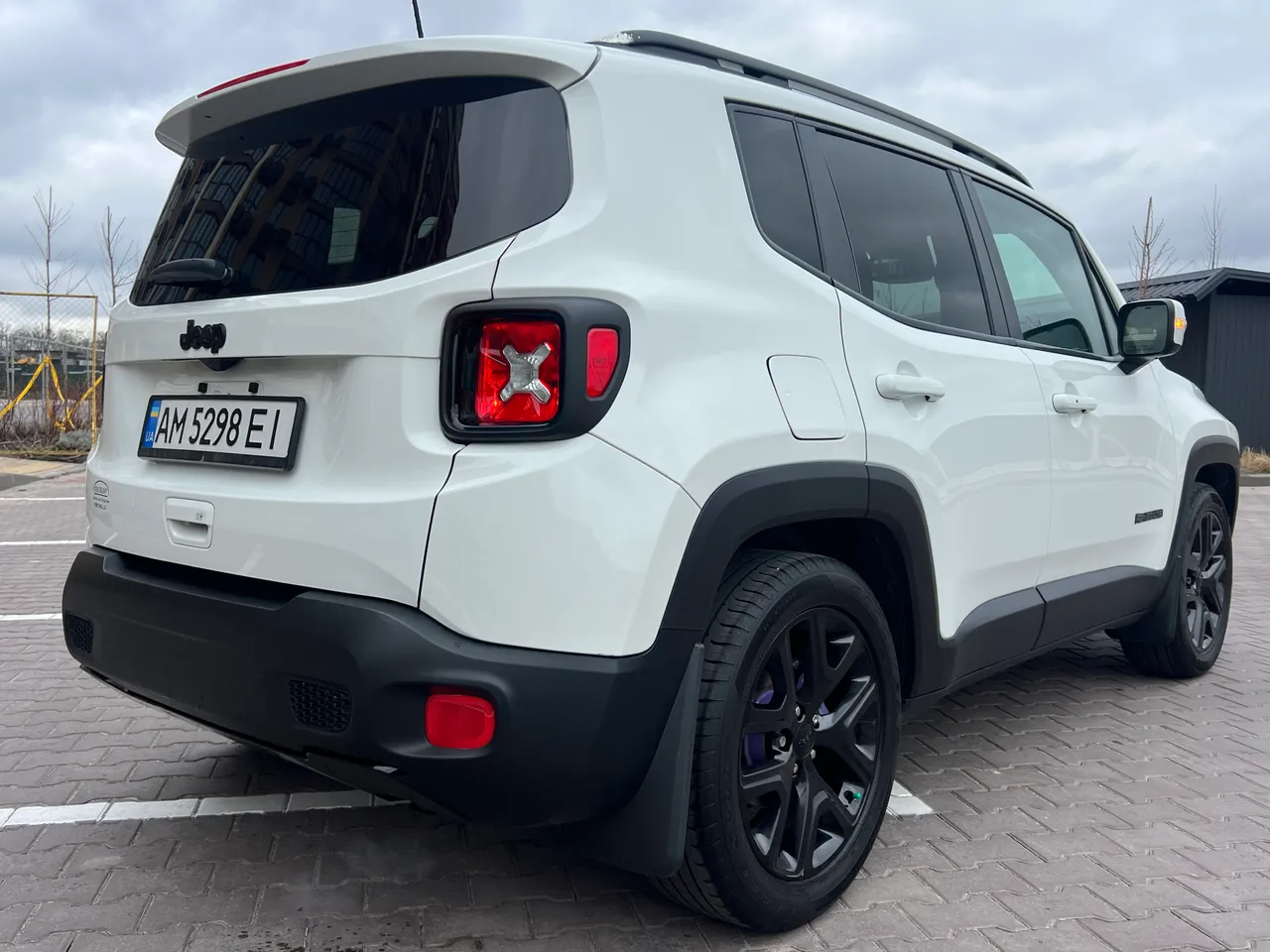 Jeep Renegade - фото 14