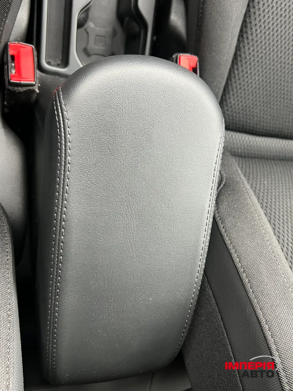 Jeep Renegade - фото 31