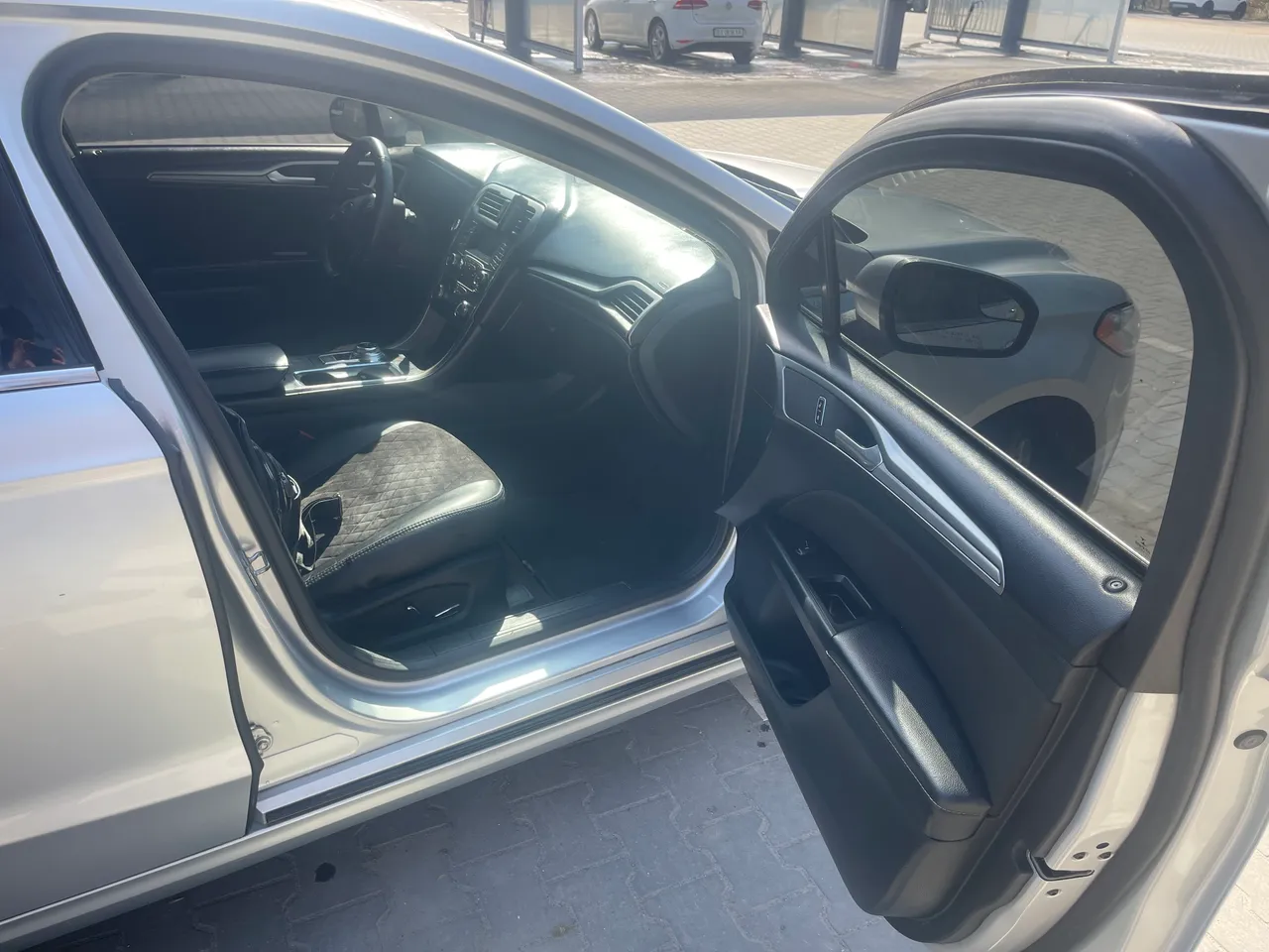 Ford Fusion USA - фото 9