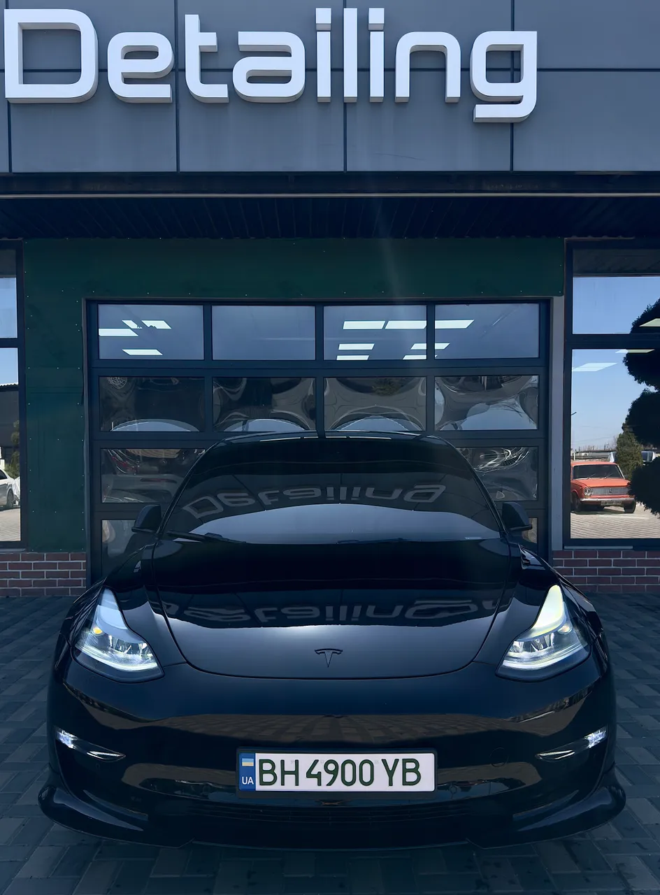 Tesla Model 3 - фото 2