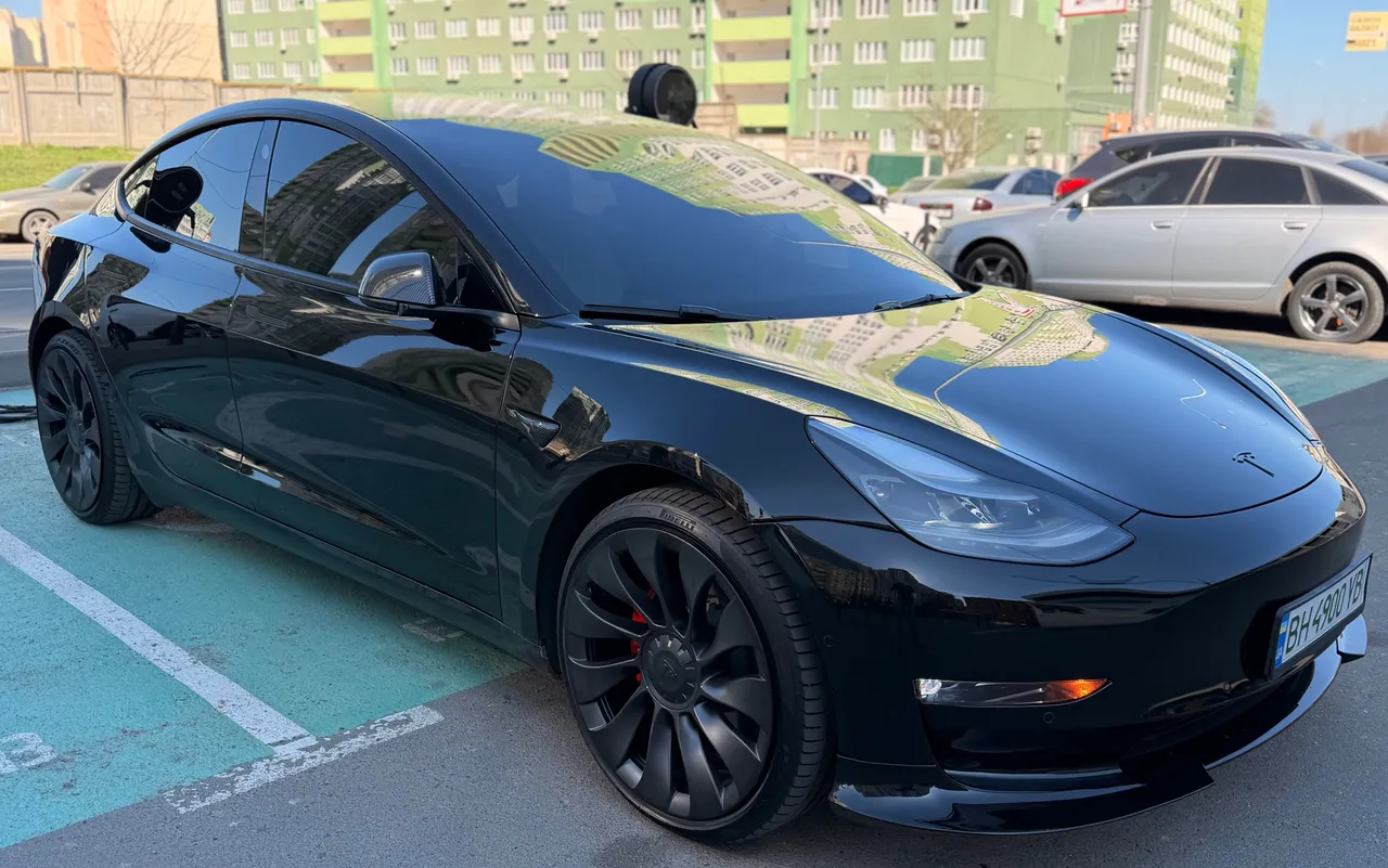 Tesla Model 3 - фото 18